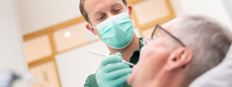 Zahnarztpraxis Dr. Philipp Broecker - Zahnersatz (Prothetik)